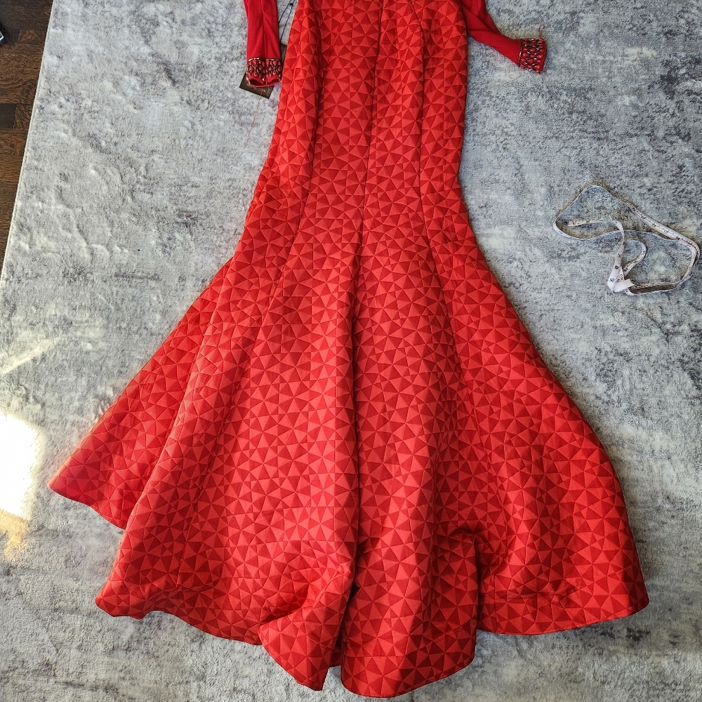 Mac Duggal Red Two Piece Mermaid Gown Size 2 NWT - Picture 11 of 12